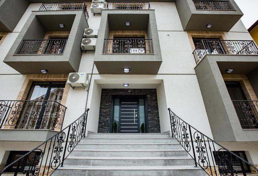 پانسیون Casa Delia