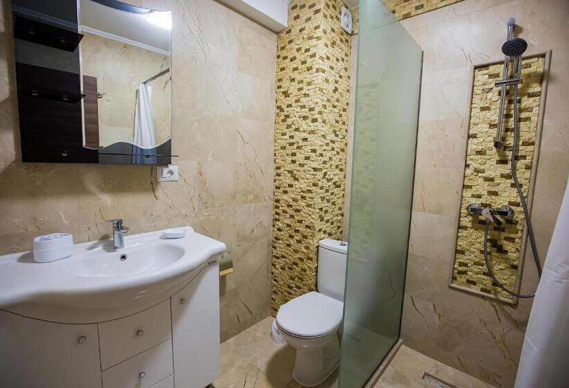 پانسیون Casa Delia