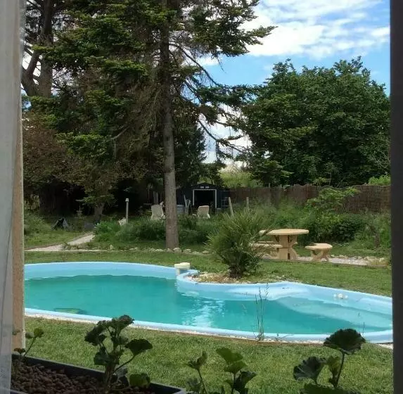 Aamiaismajoitus (B&B) Chambre Du Merle