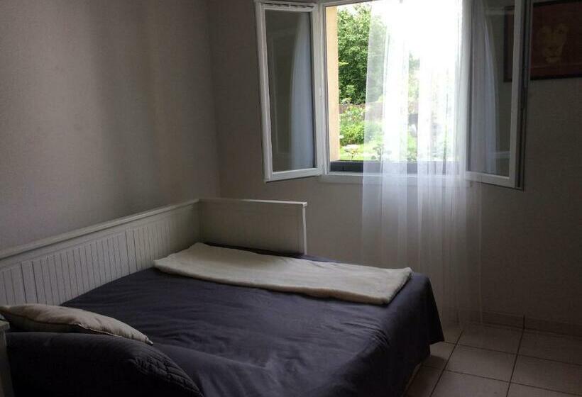 住宿加早餐  Chambre Du Merle