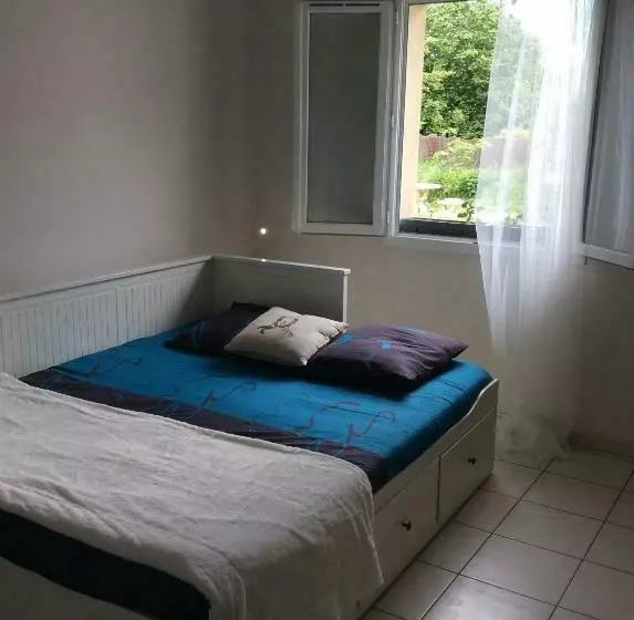 Aamiaismajoitus (B&B) Chambre Du Merle