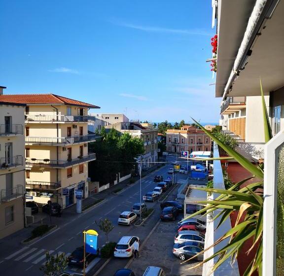 Nocleg ze śniadaniem Odeon Rooms