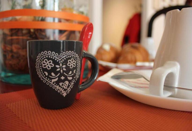 Nocleg ze śniadaniem Odeon Rooms