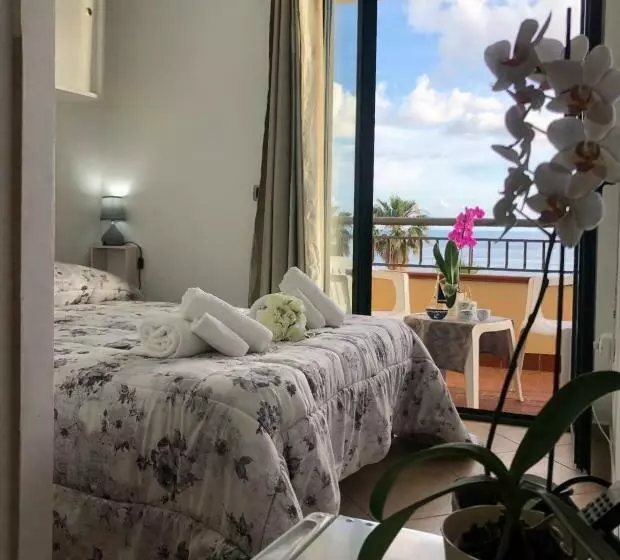 تختخواب و صبحانه Villa Sul Diamante