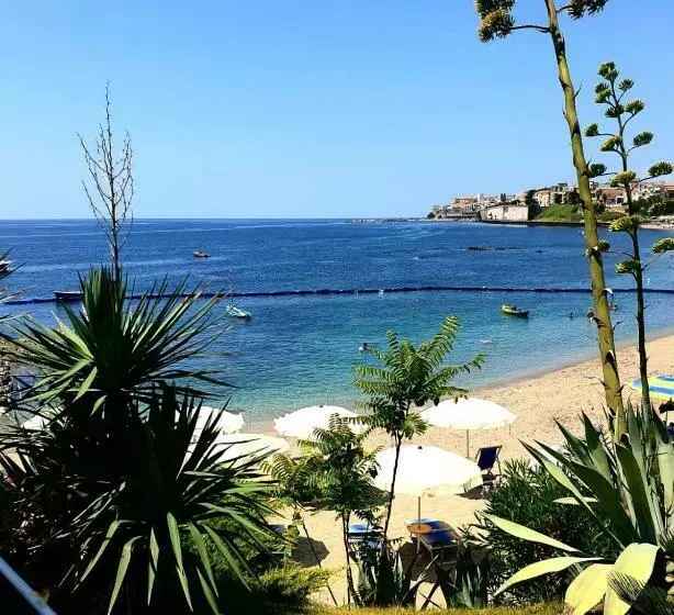 تختخواب و صبحانه Villa Sul Diamante