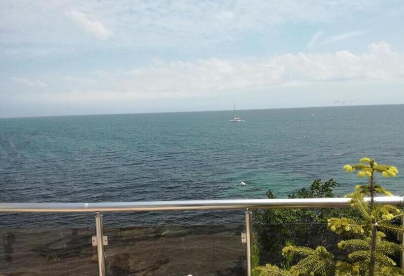 پانسیون Guest House Neli