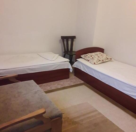 پانسیون Guest House Neli