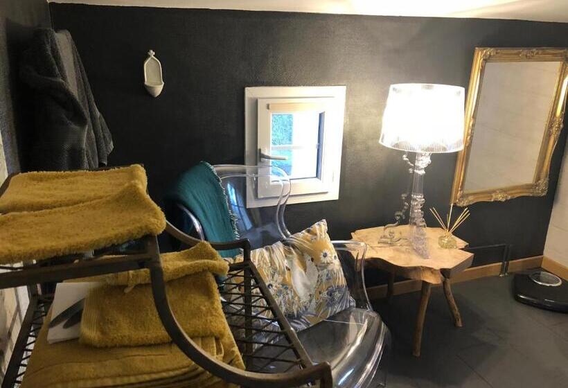 بنسيون La Maison Des Vallées