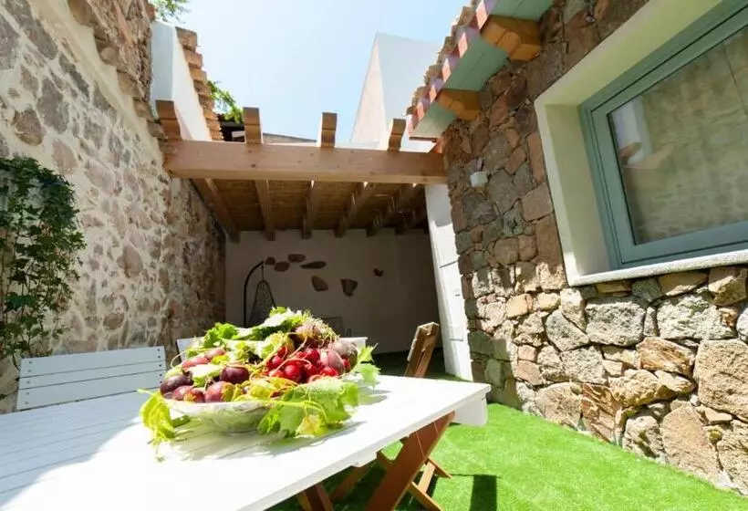 ペンション Perdass