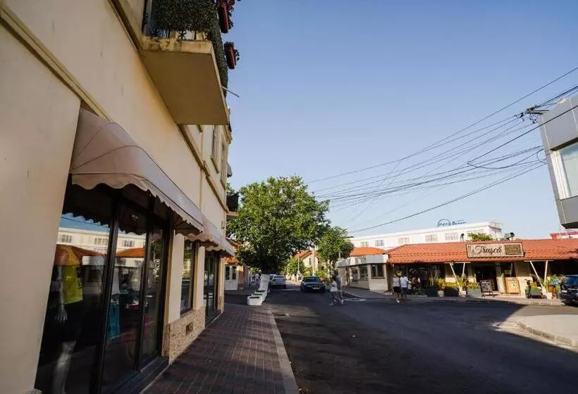 Majatalo Vila Ranya Adults Only