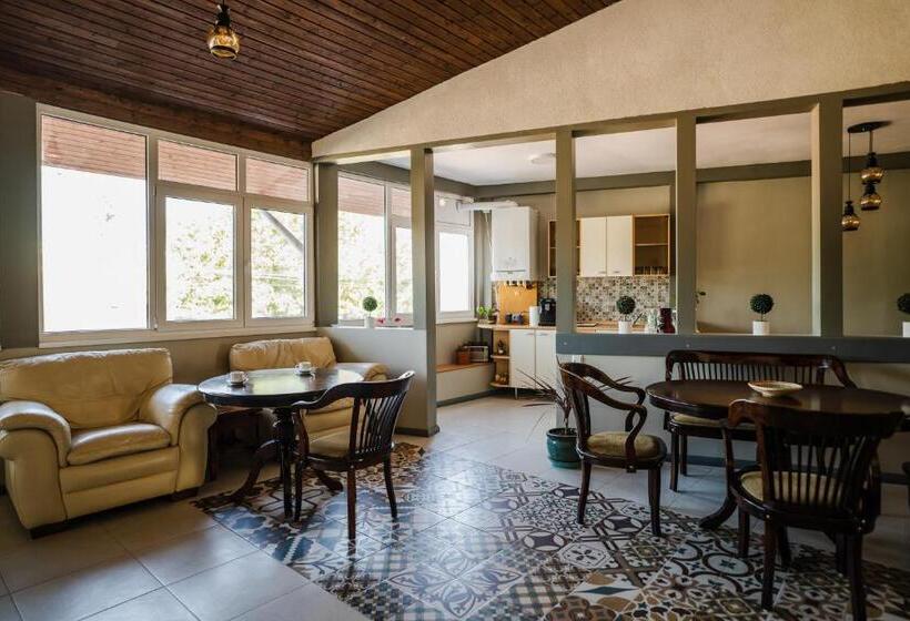 פנסיון Vila Ranya Adults Only