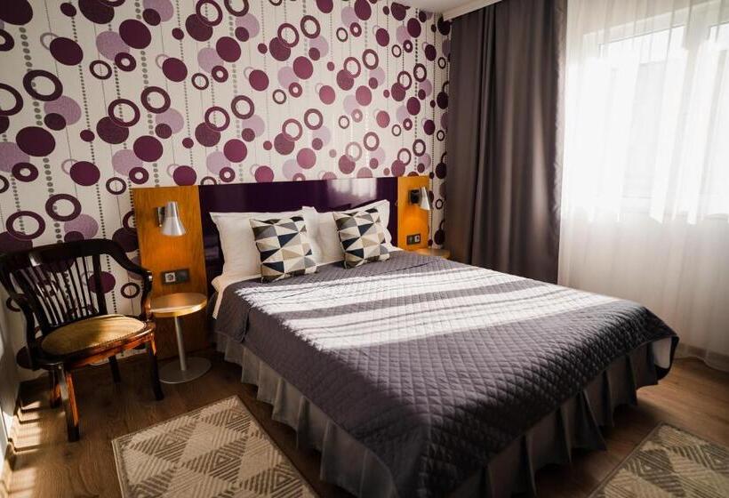 פנסיון Vila Ranya Adults Only