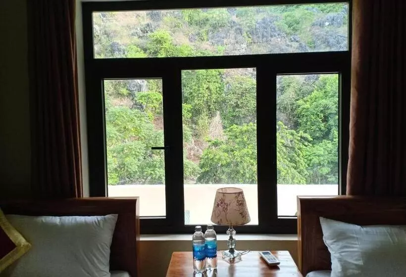 Starlet Hotel Phong Nha