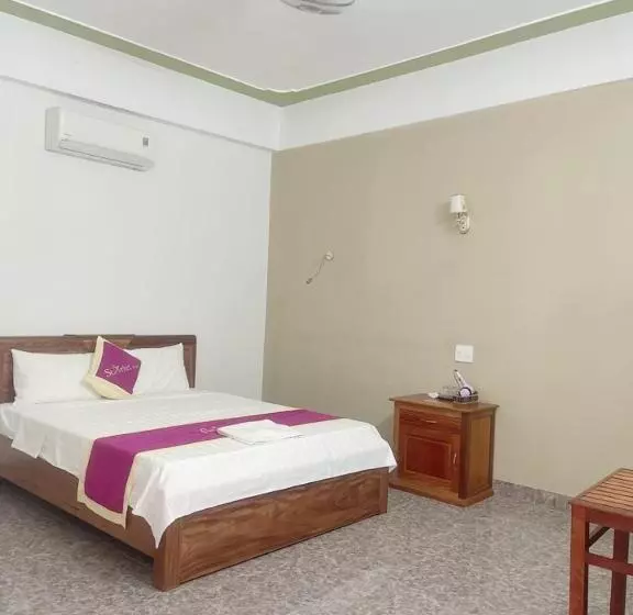 Starlet Hotel Phong Nha