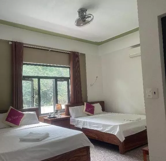 Starlet Hotel Phong Nha