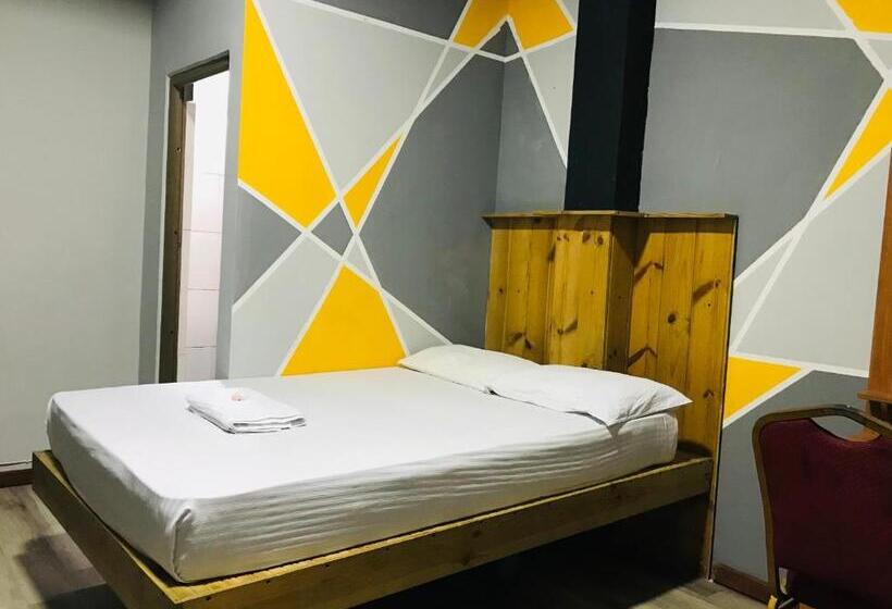 فندق Alina Budget