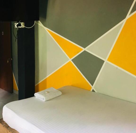 فندق Alina Budget