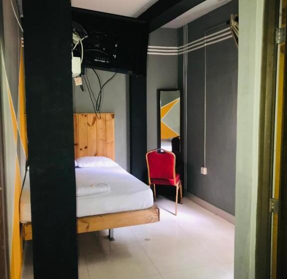 فندق Alina Budget