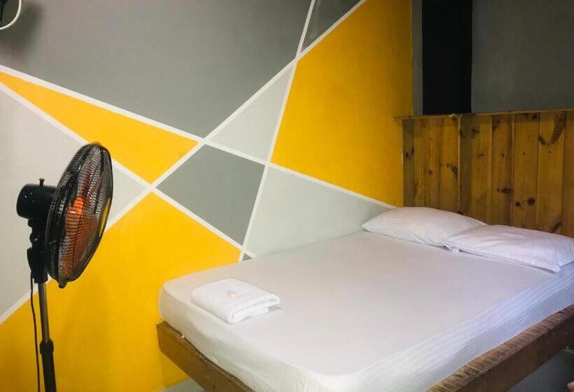 فندق Alina Budget