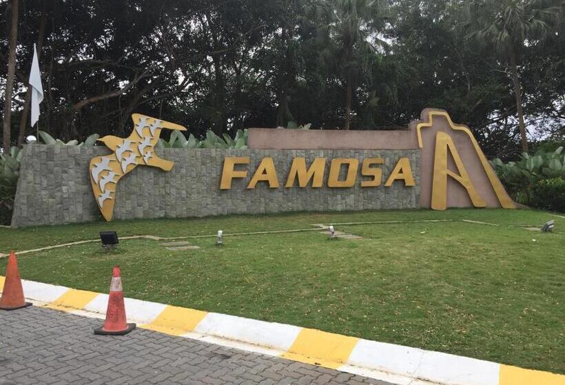 Hotel D Savoy @ Famosa By Mr