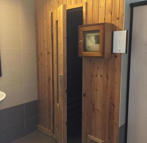 Hotel D Savoy @ Famosa By Mr