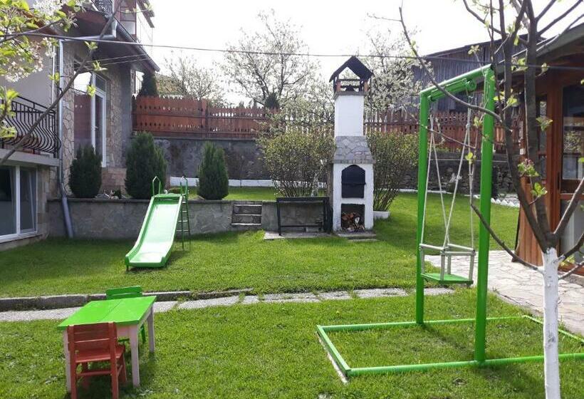 بنسيون вила багрянови