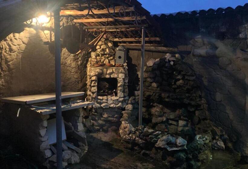 پانسیون Guesthouse Batu