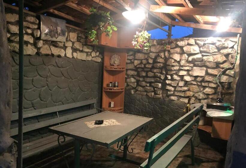 پانسیون Guesthouse Batu