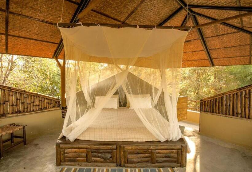 Resort Forsyth Lodge