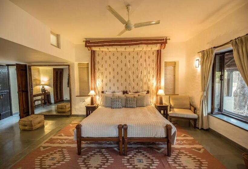 Resort Forsyth Lodge