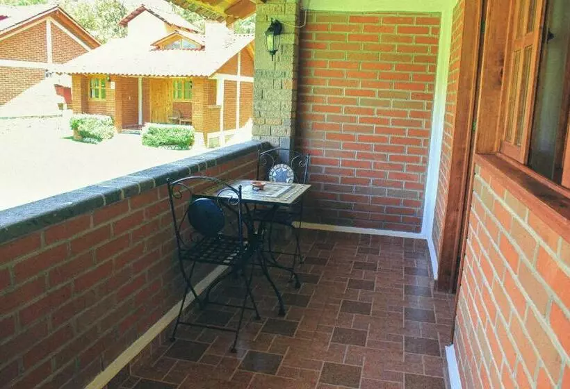 ホテル Cabañas Rincón Escondido