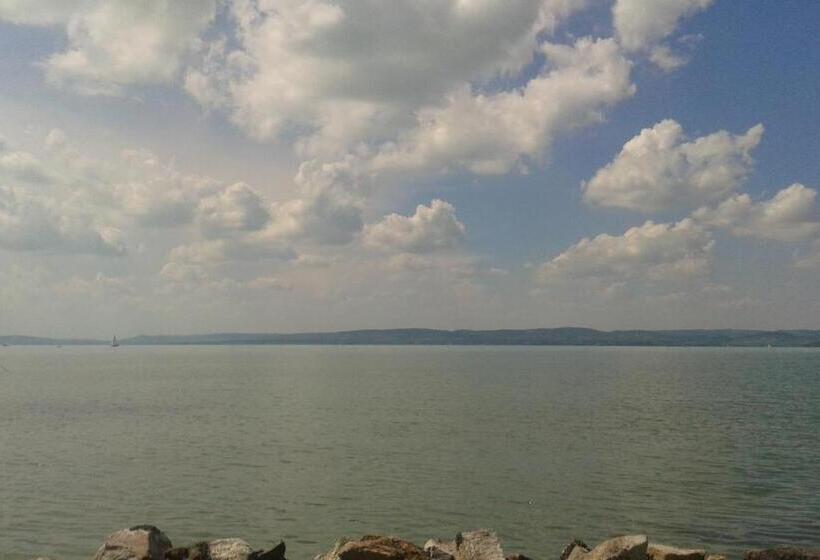 膳宿费 Hutter Vendégház