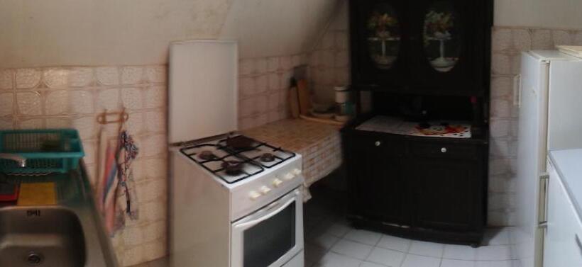 膳宿费 Hutter Vendégház