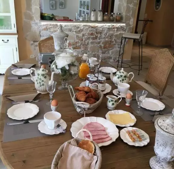 Aamiaismajoitus (B&B) Le Champmazet