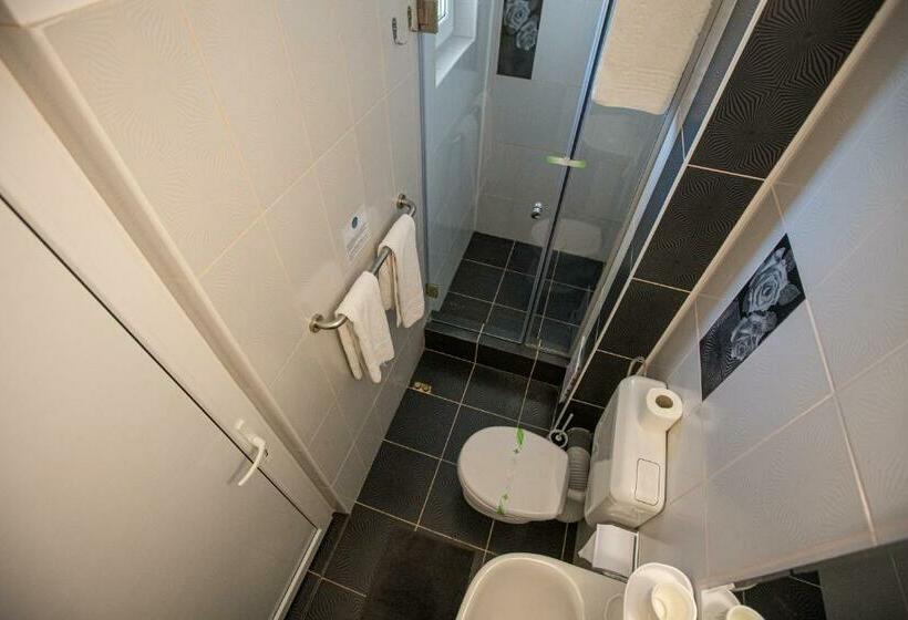 پانسیون Casa Eden