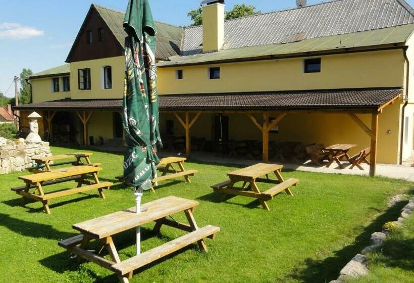 بنسيون Penzion Zámecká