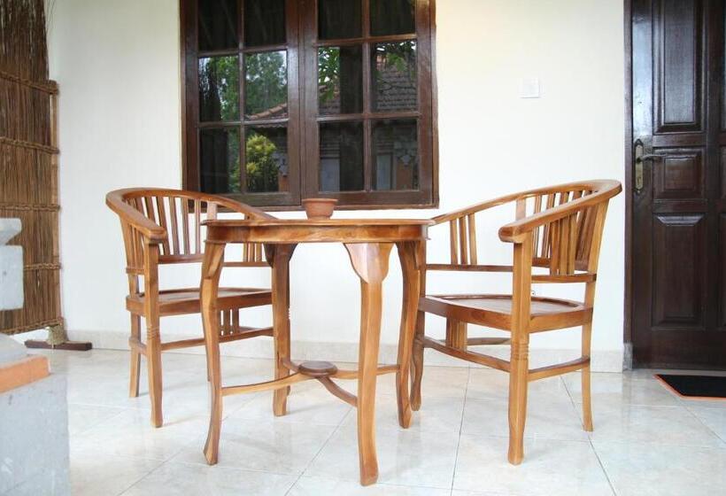 بنسيون Sedana Jaya