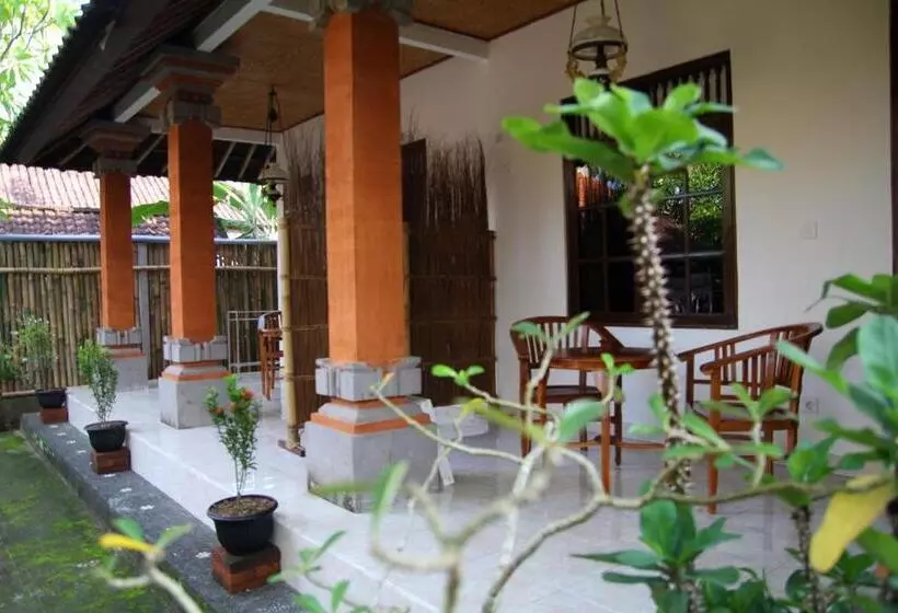 ペンション Sedana Jaya