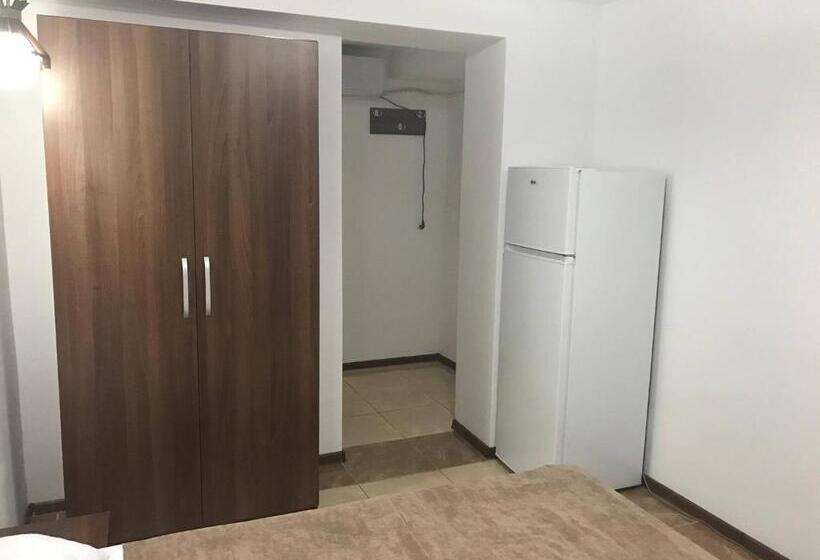 بنسيون Vila Denisa