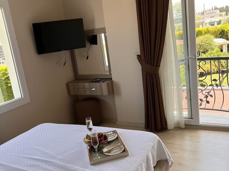 酒店 B. Equine Range