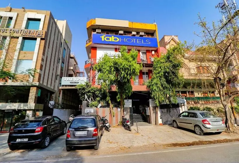Fabhotel La Ola