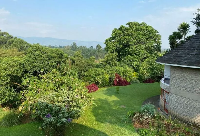 هتل Koi Koi, Fort Portal