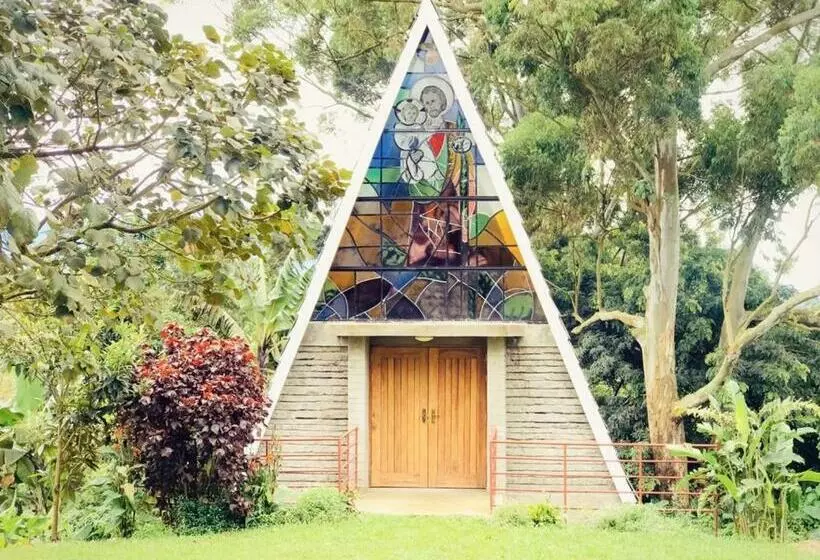 هتل Koi Koi, Fort Portal