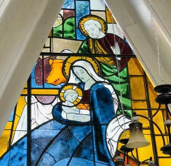 هتل Koi Koi, Fort Portal