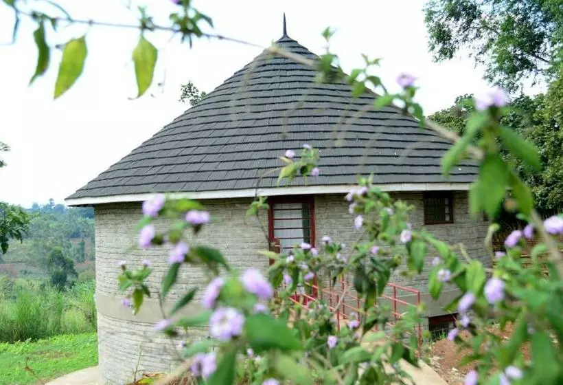 هتل Koi Koi, Fort Portal