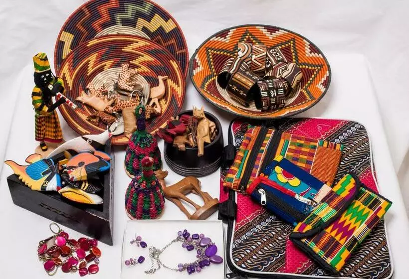 هتل Koi Koi, Fort Portal