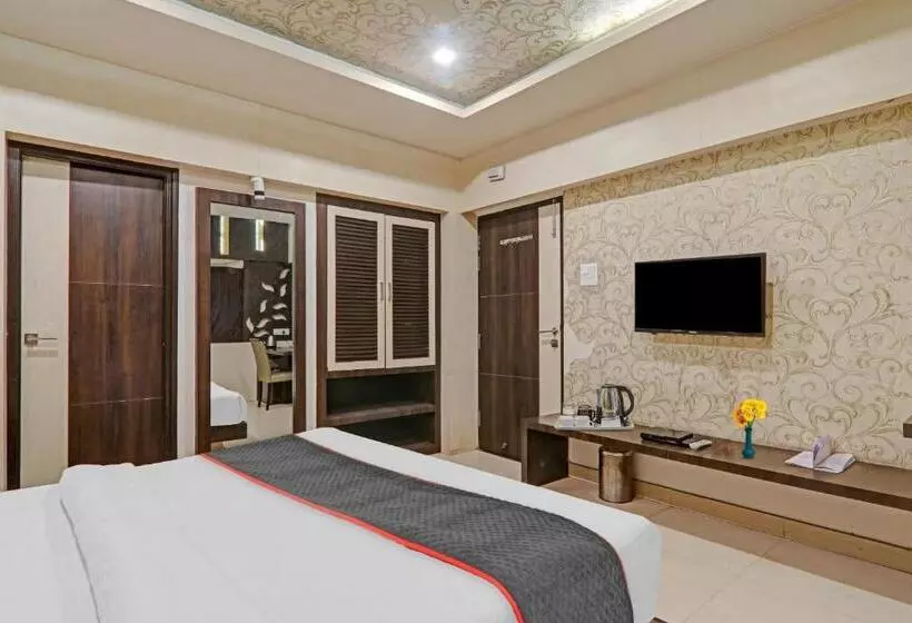 Townhouse 1182 Hotel Tirupati Galaxy