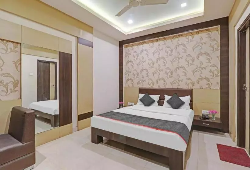 Townhouse 1182 Hotel Tirupati Galaxy