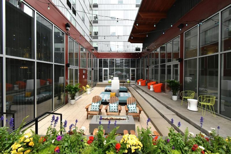 Отель Aloft Minneapolis