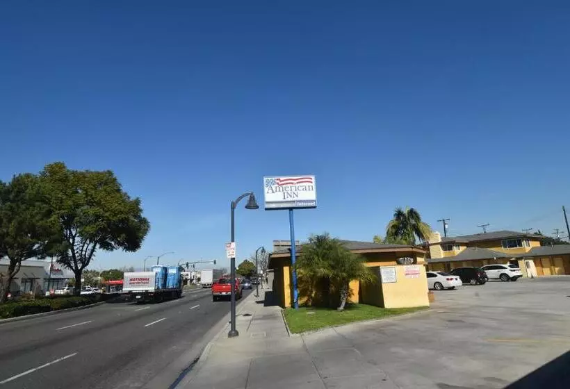 ホテル American Inn Downey
